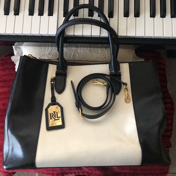 Lauren Ralph Lauren Tote with crossbody detachable strap black @ white. - Picture 2 of 5